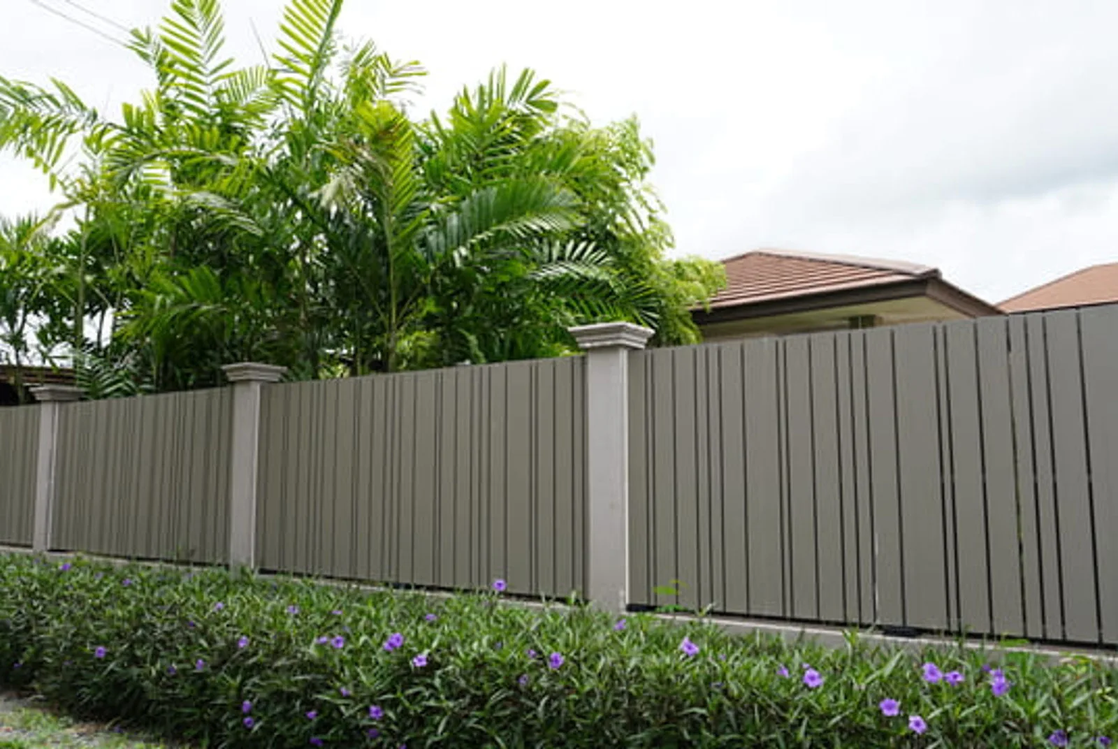 Alufence aluminium fence wall