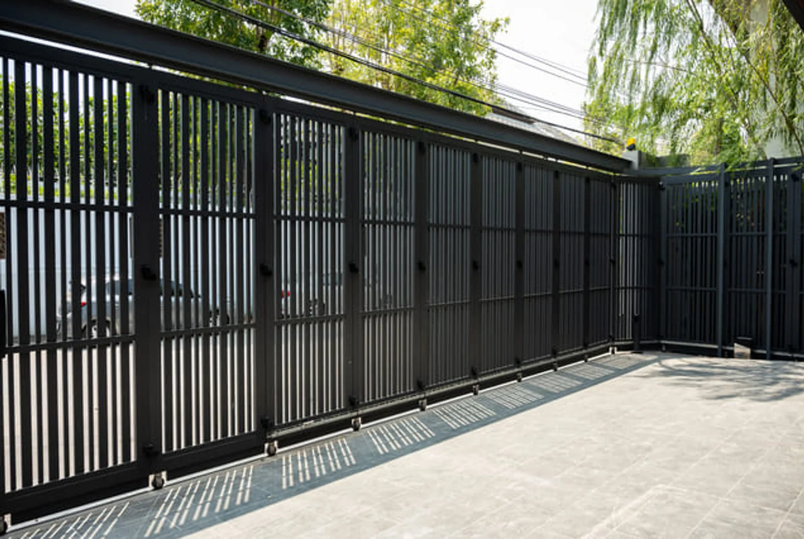 Alufence aluminium front gate