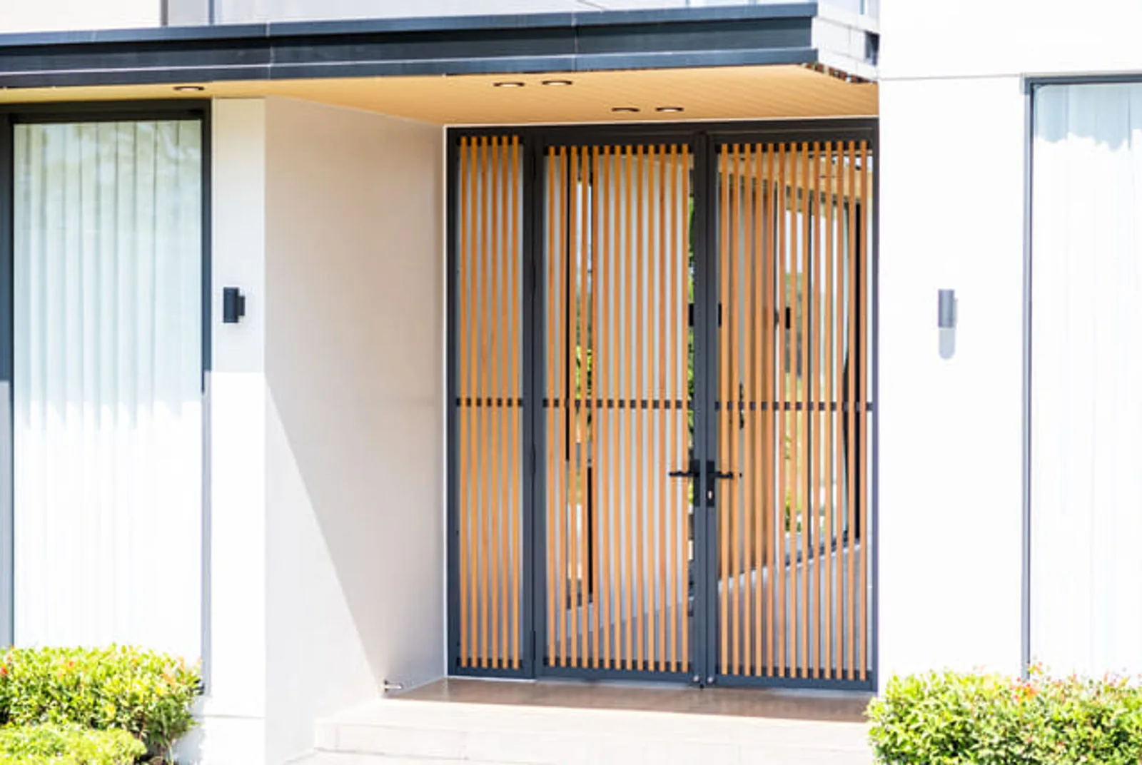 Alufence aluminium front gate