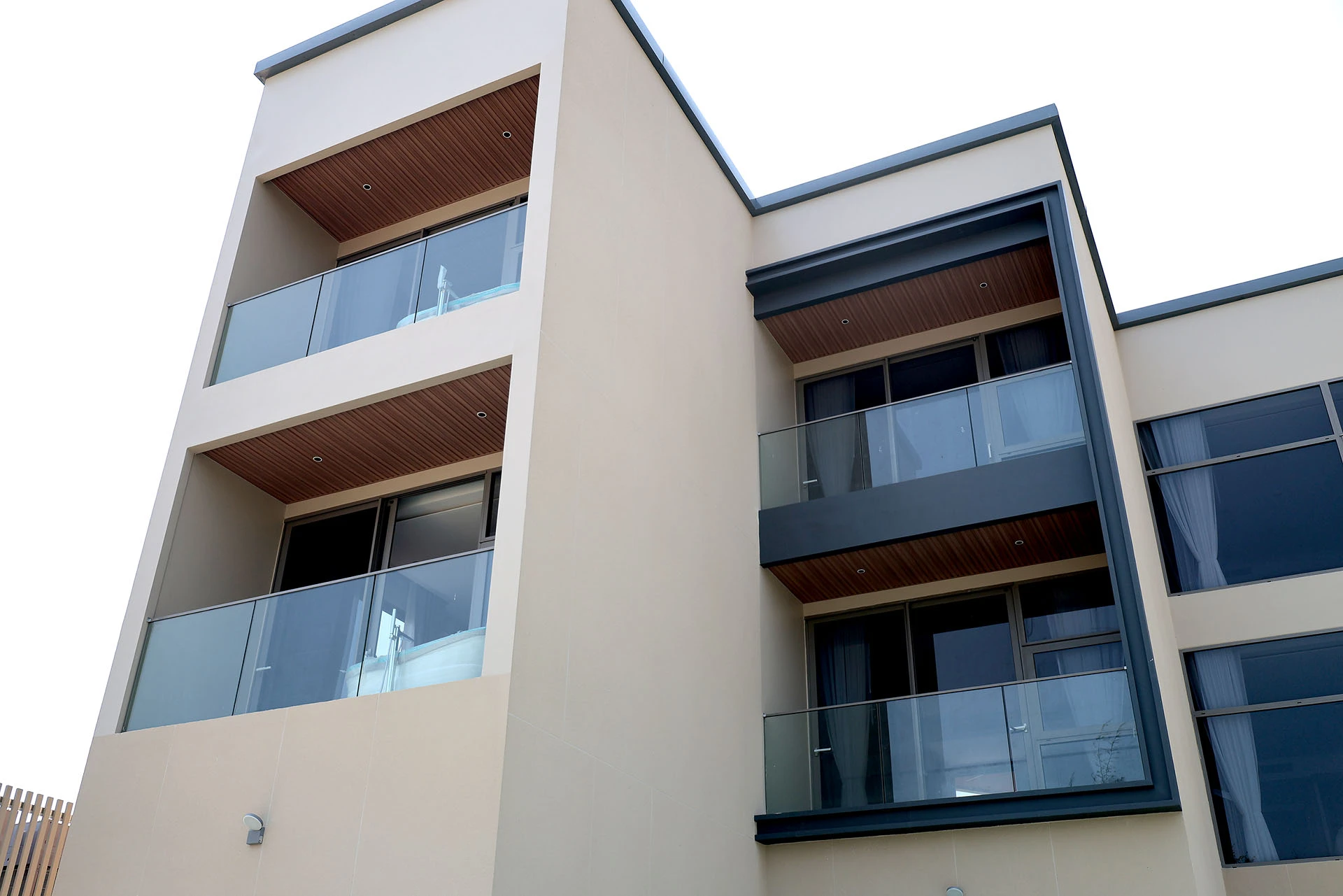 Balcony — 7