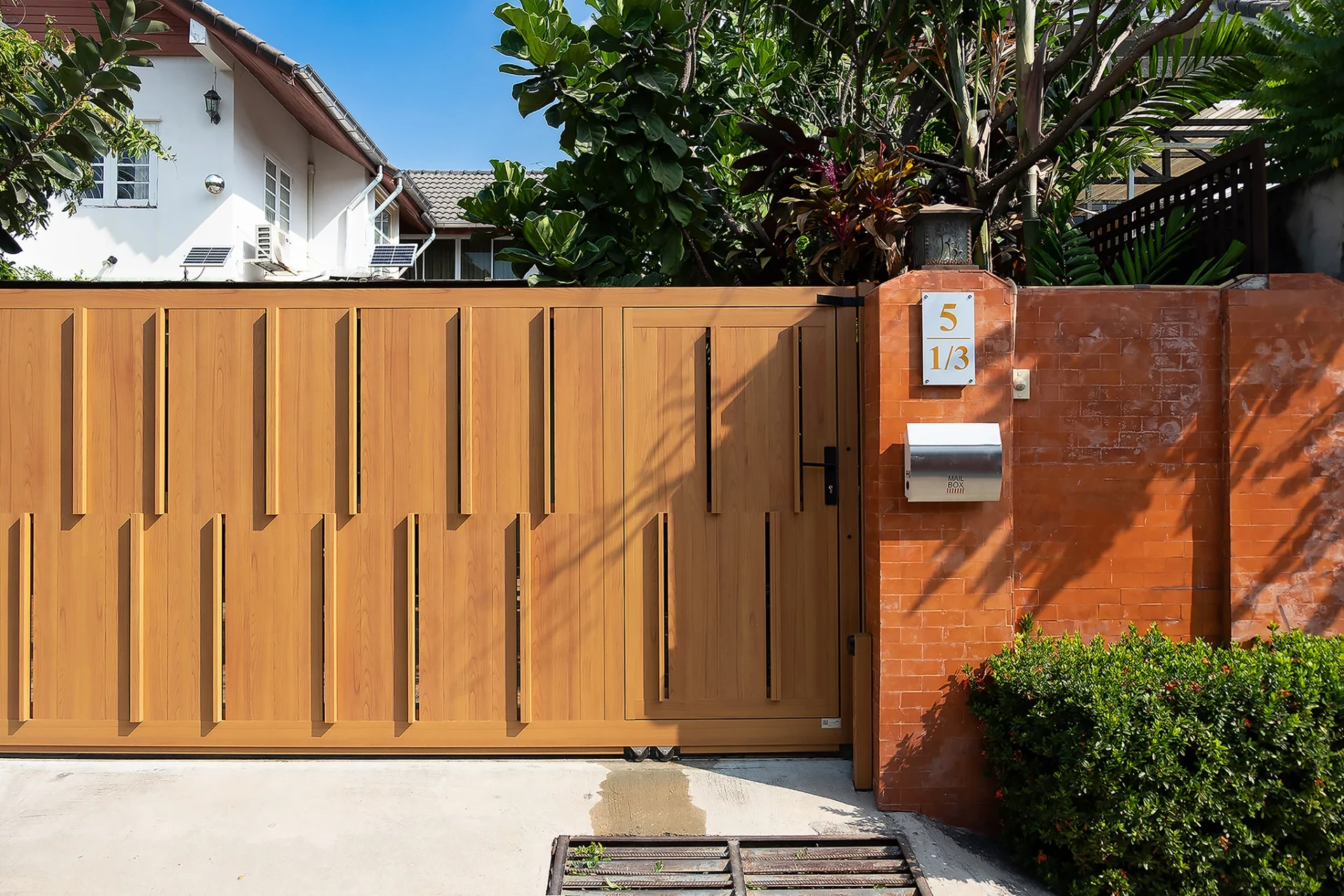 Aluminium gate example Lighting — 14