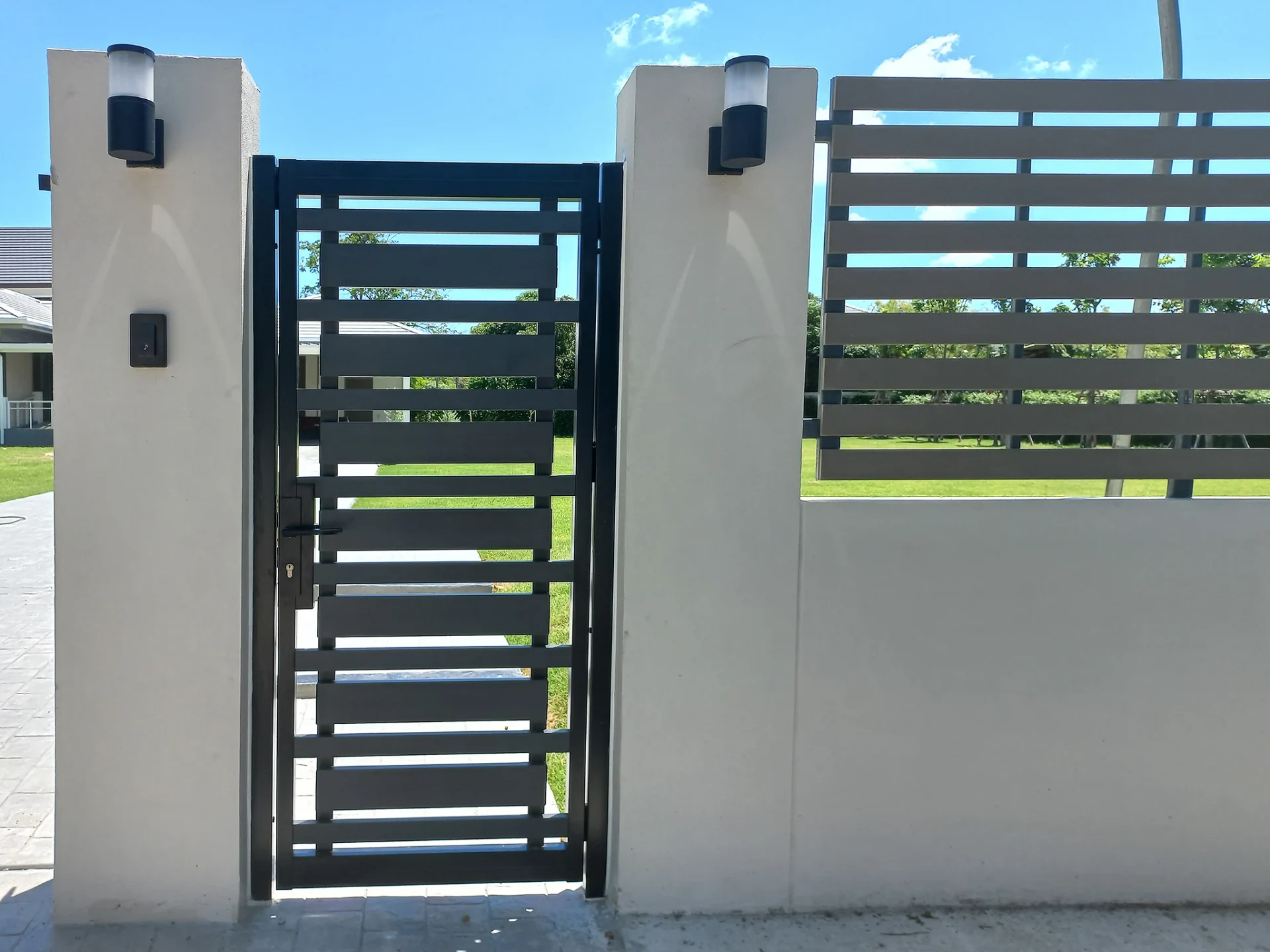 Aluminium gate example Open Gate — 5