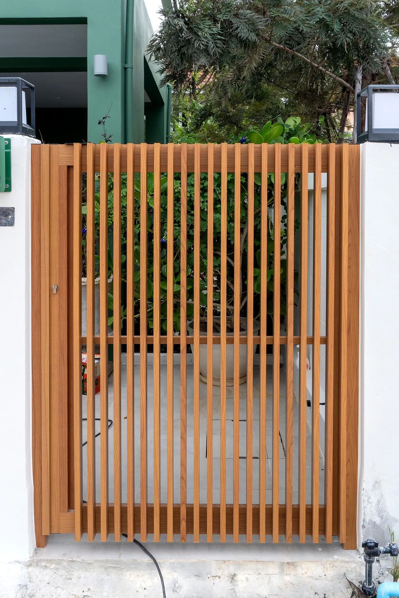 Aluminium gate example Open Gate — 12