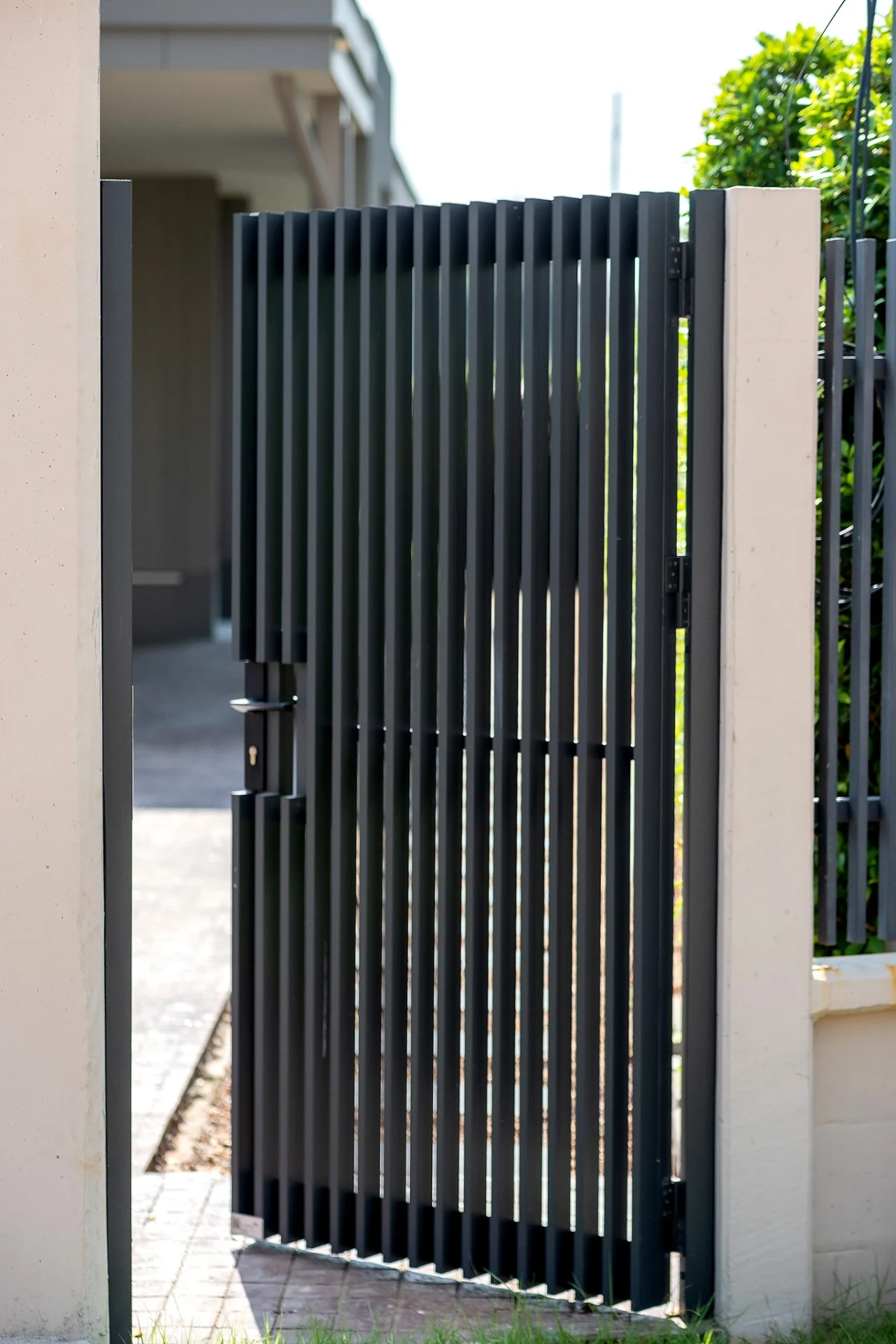 Aluminium gate example Open Gate — 26