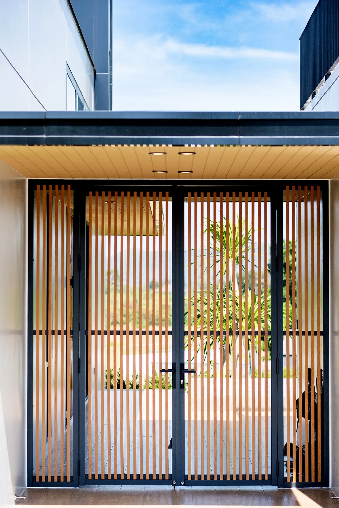Aluminium gate example Open Gate — 27