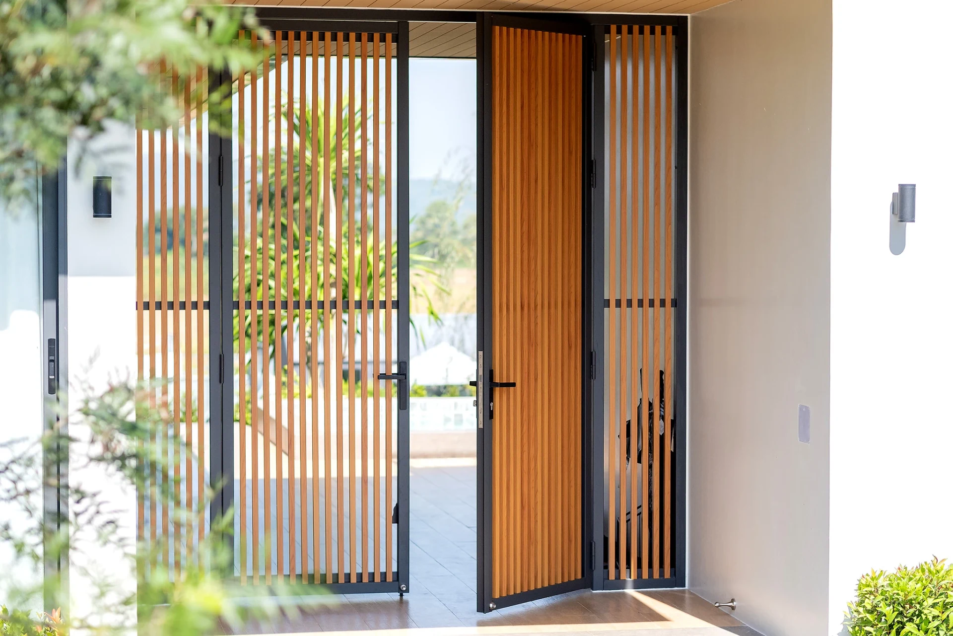 Aluminium gate example Open Gate — 28