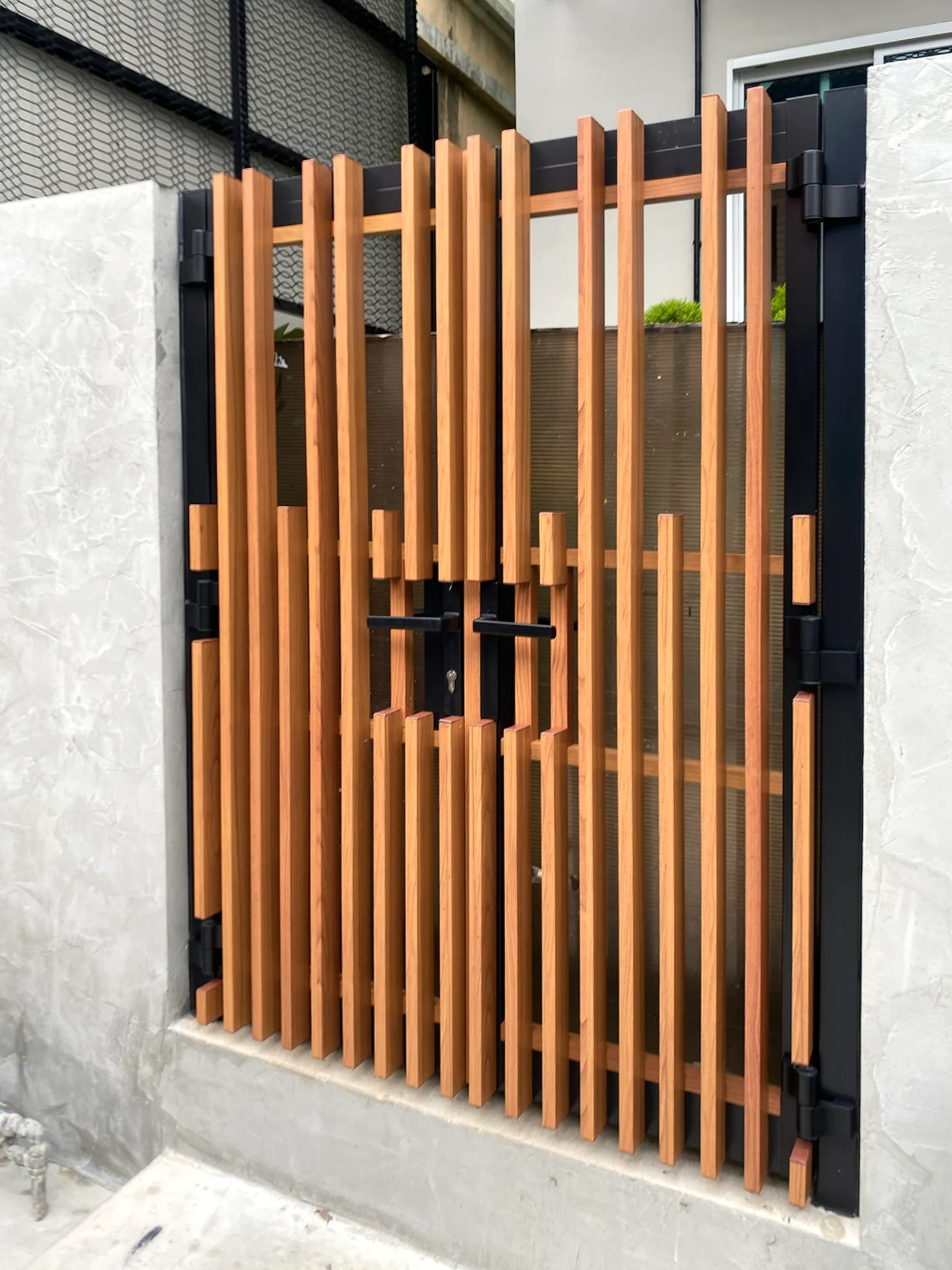 Aluminium gate example Open Gate — 39