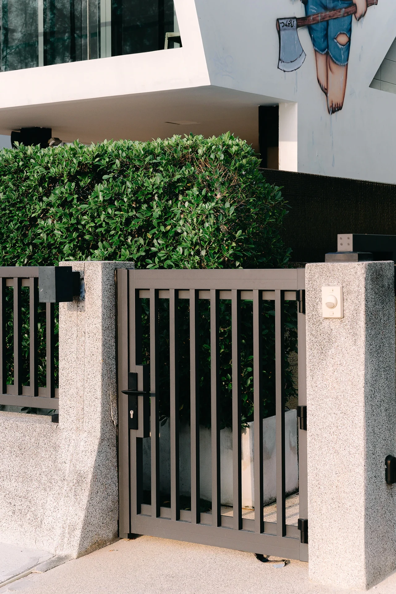 Aluminium gate example Open Gate — 41
