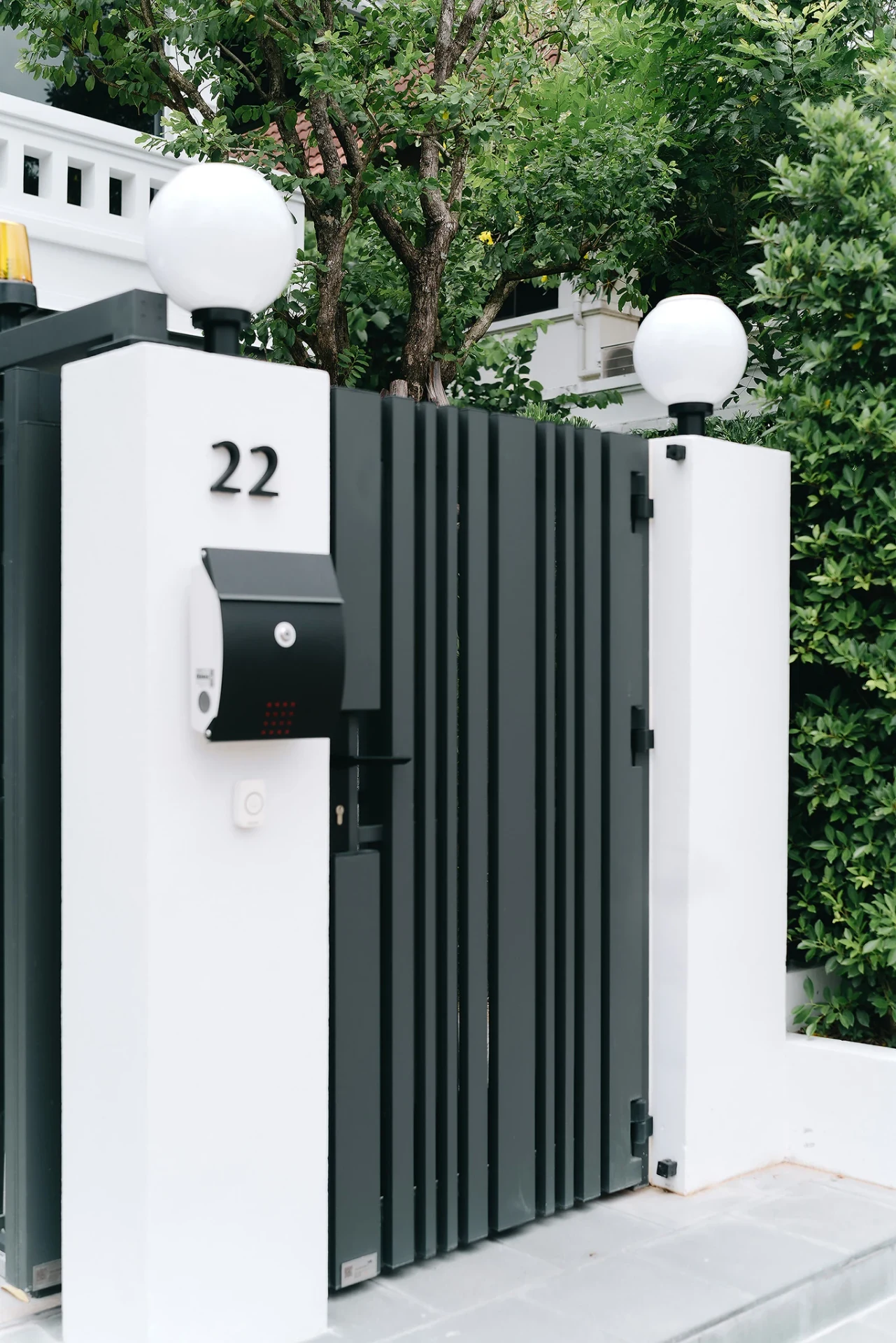 Aluminium gate example Open Gate — 42