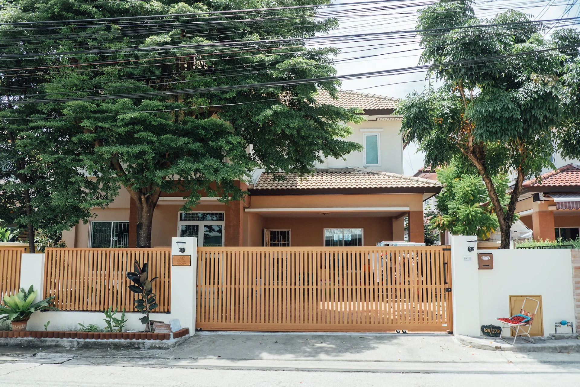 Aluminium gate example Standard — 10