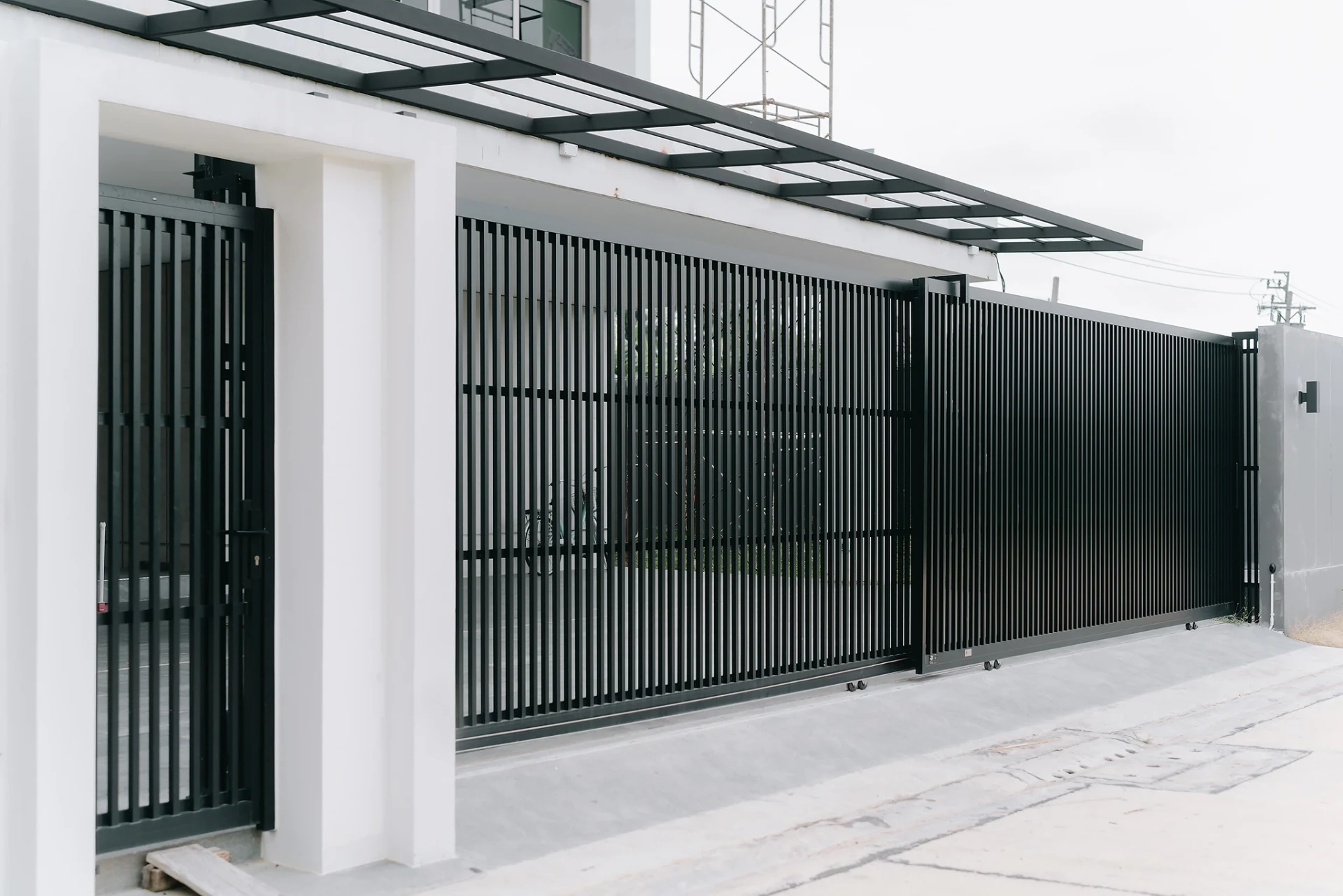 Aluminium gate example Standard — 15