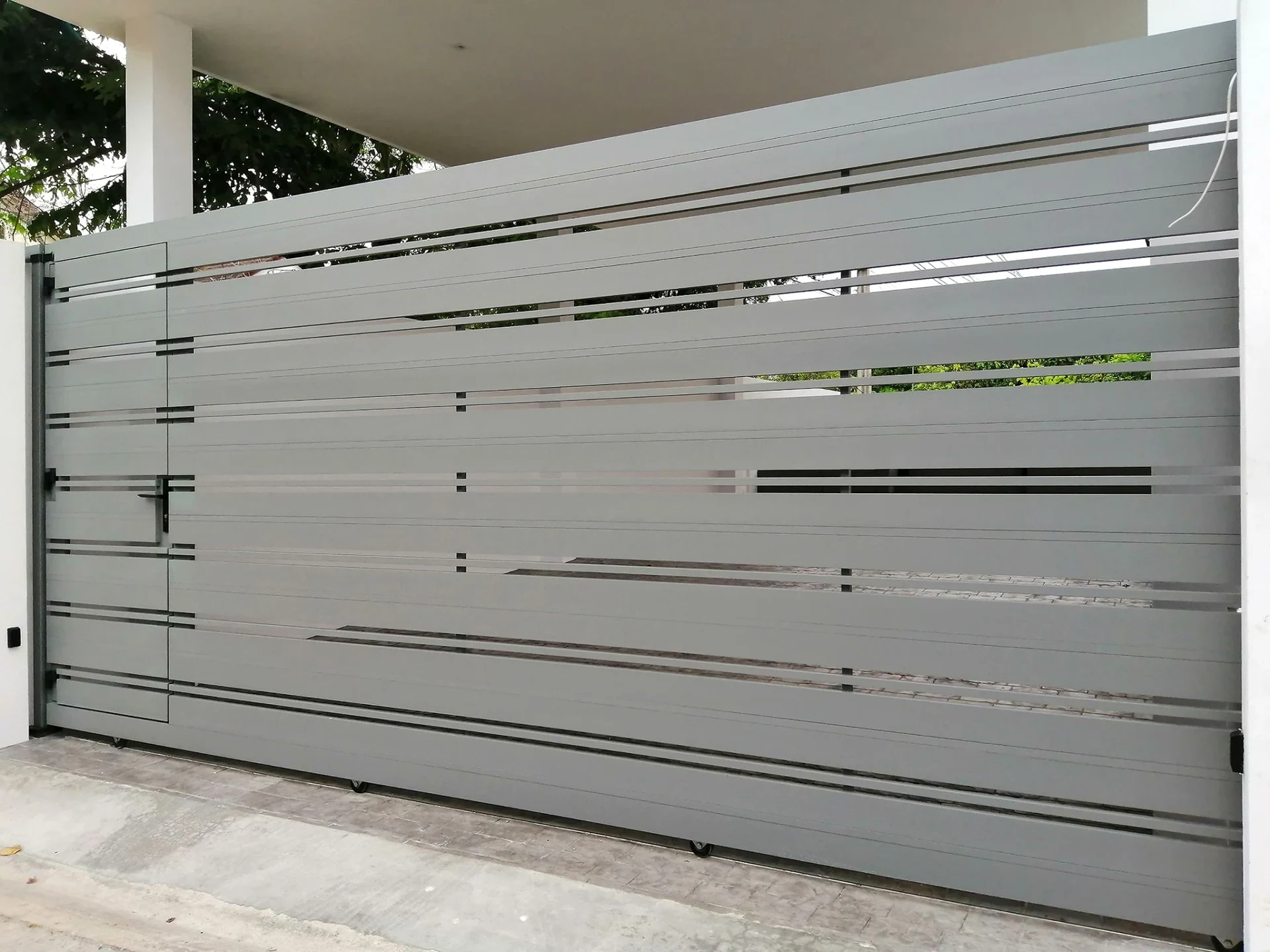Aluminium gate example Twin — 2