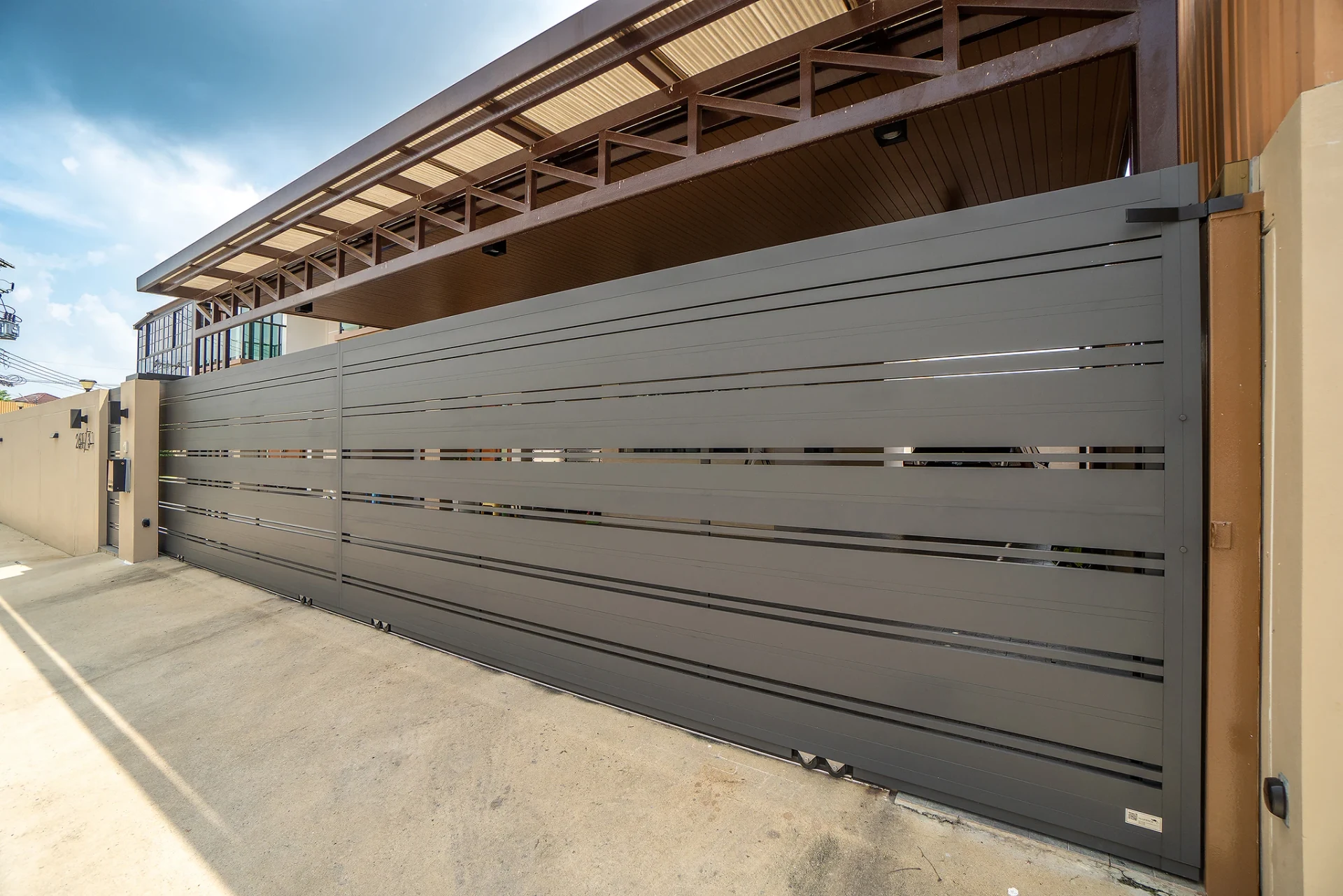 Aluminium gate example Twin — 3
