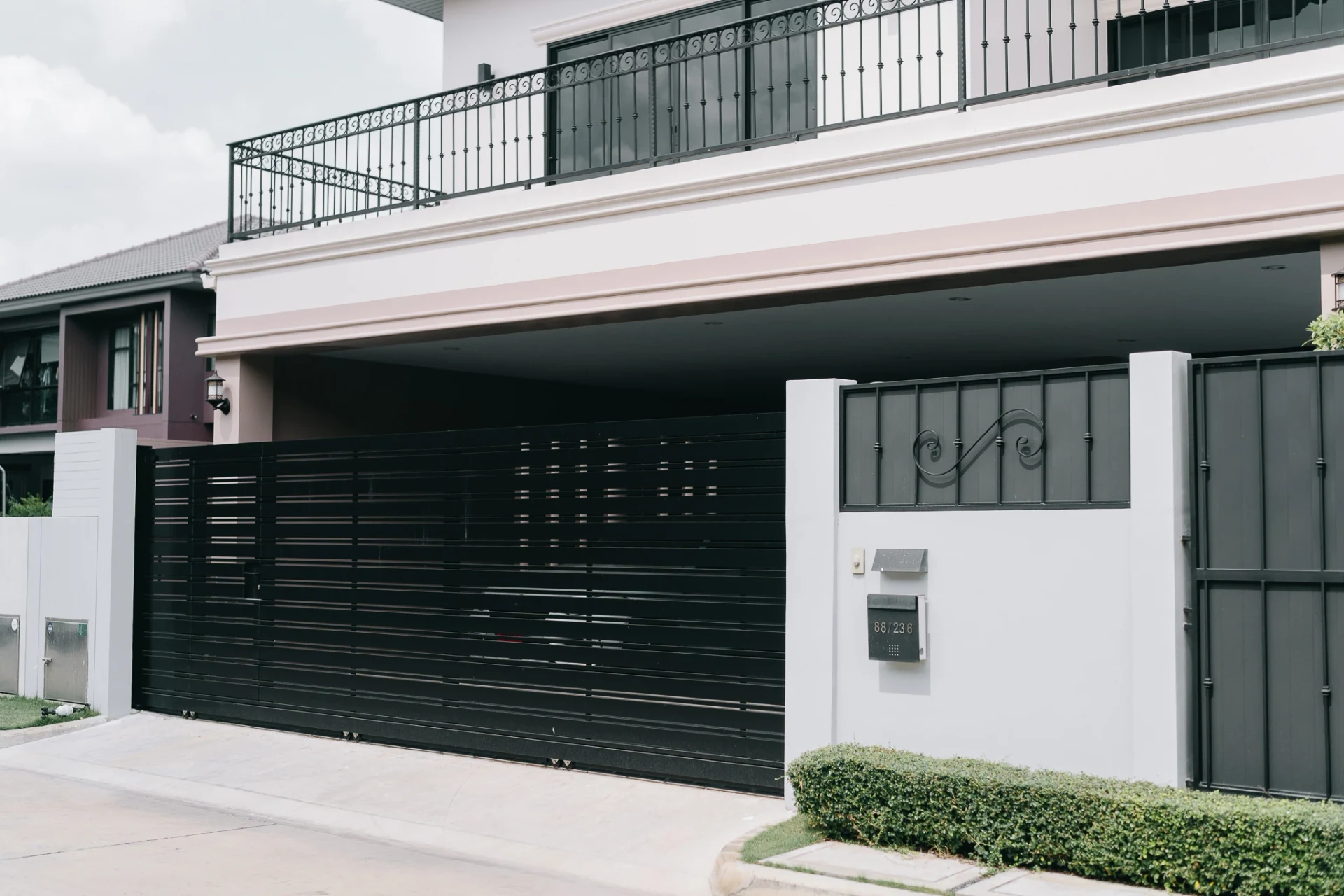 Aluminium gate example Twin — 9