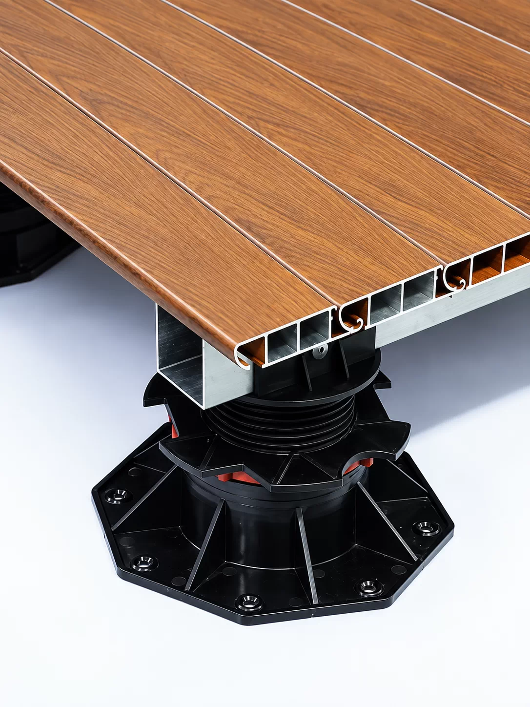 Double-hollow Aludeck profile with adjustable pedestal