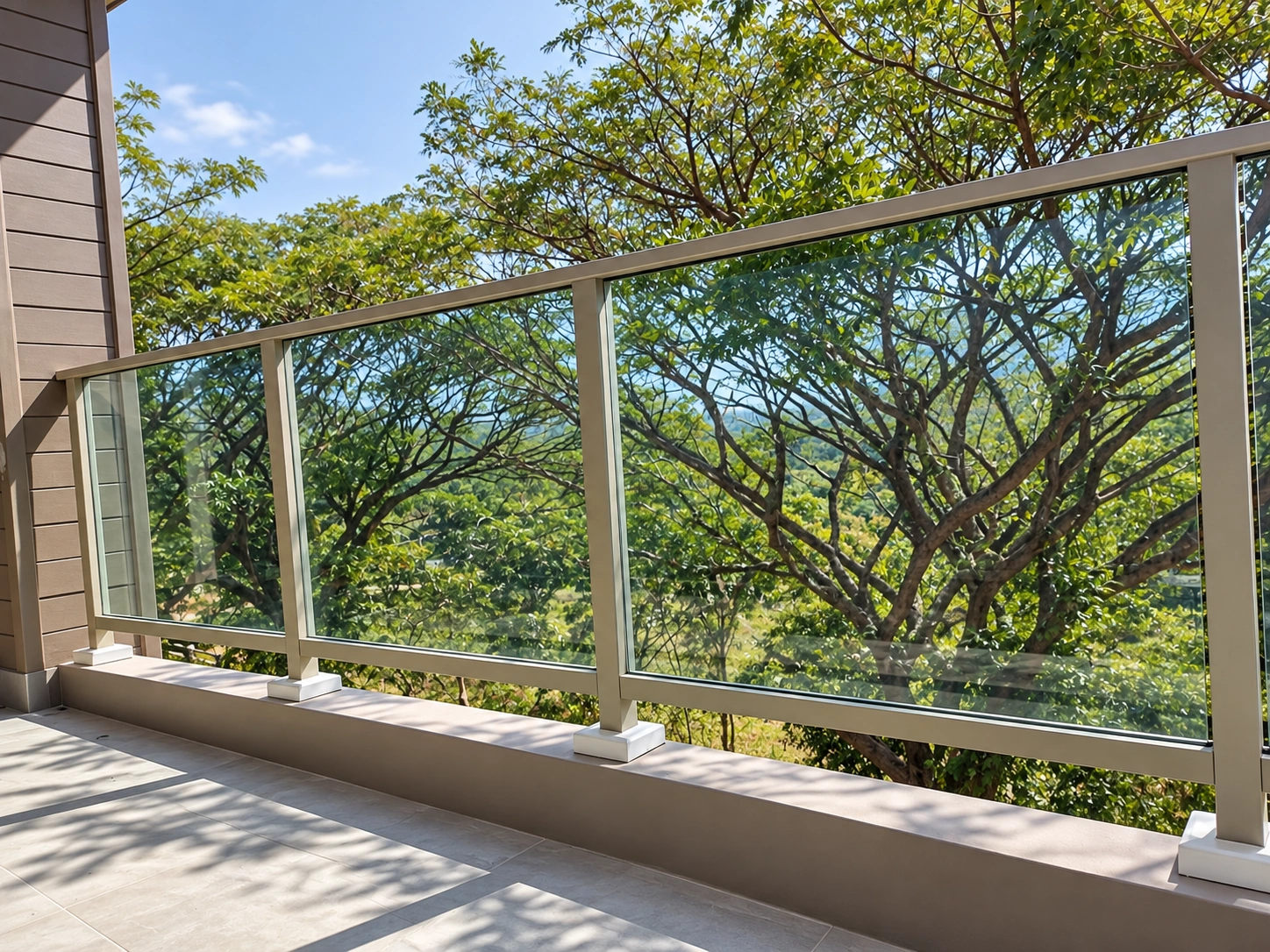 Balcony — 3