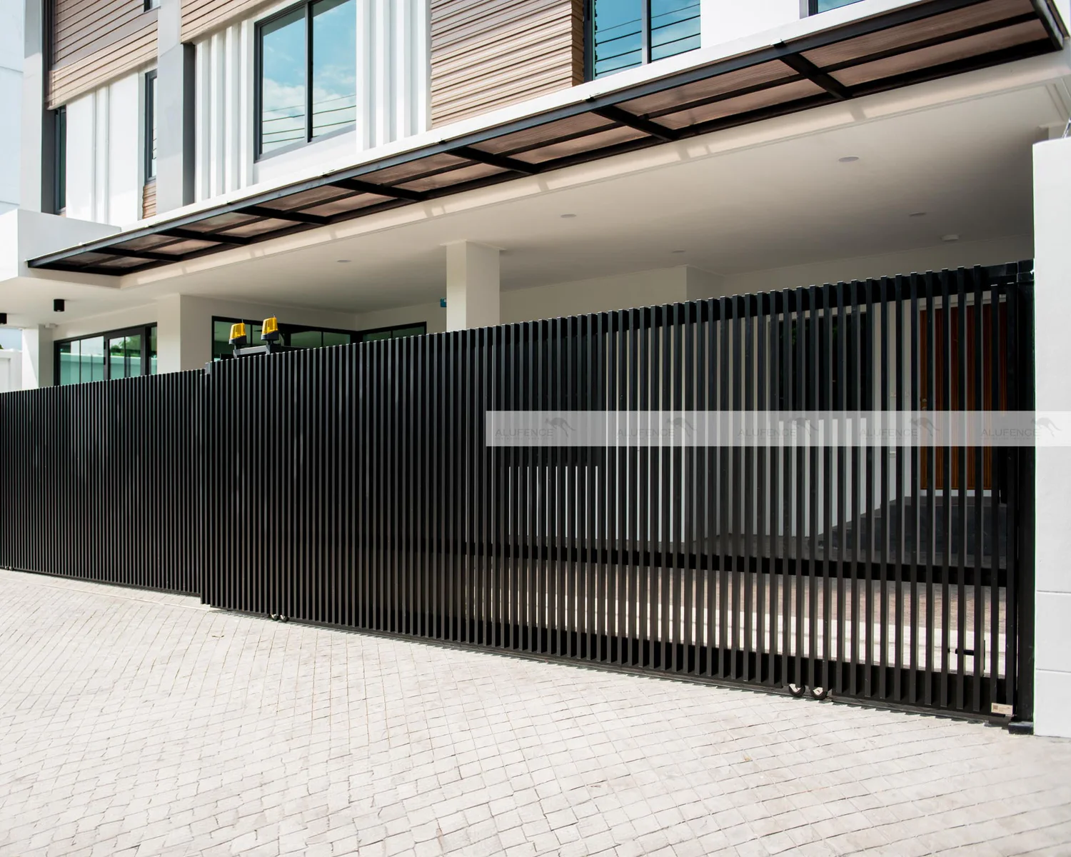 Aluminium gate example Standard — 21