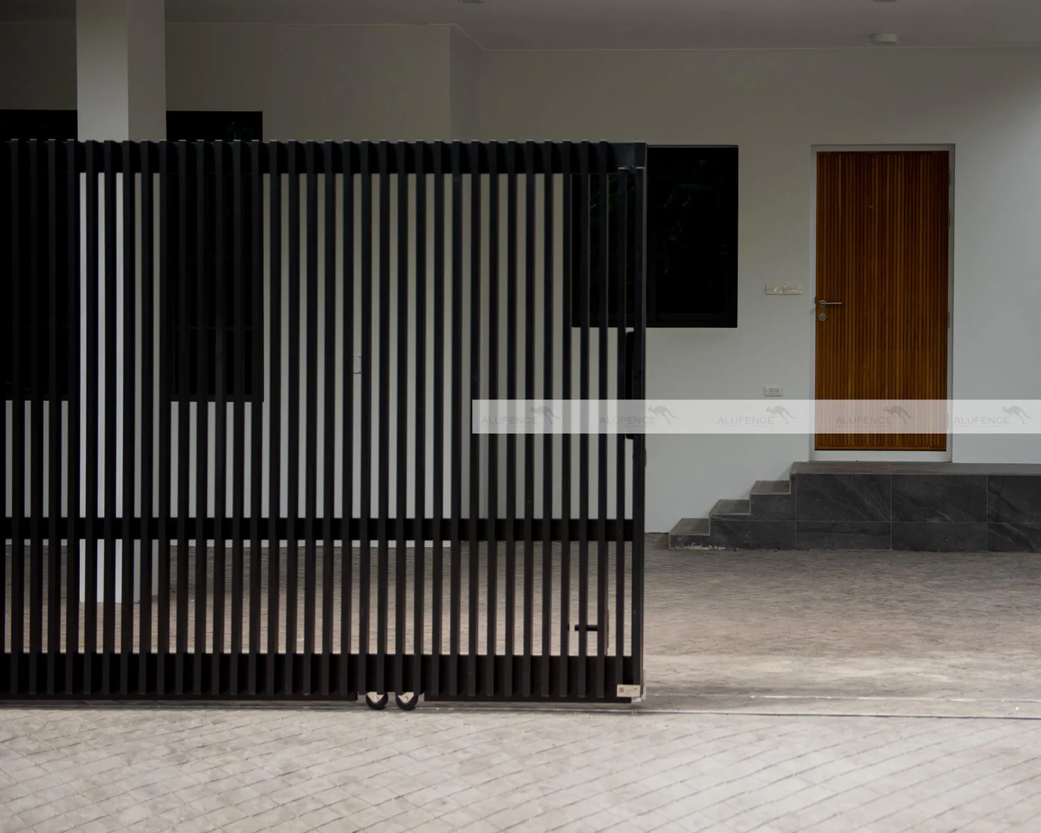 Aluminium gate example Standard — 22