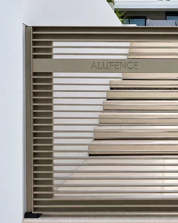 Aluminium gate example Open Gate